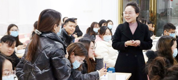柞水 专家指导+名师授课+培优补弱+日清月结的教学模式